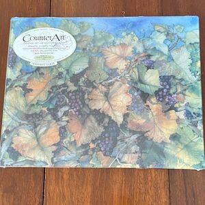 Grapes Leaves & Grapes Counter Art Tempered Glass Cutting Board 12 x 15 NWT